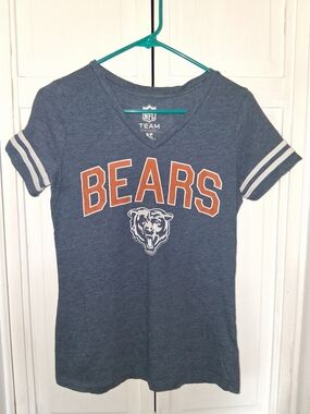 NFL Bears Youth Gray and Orange V-Neck Tee